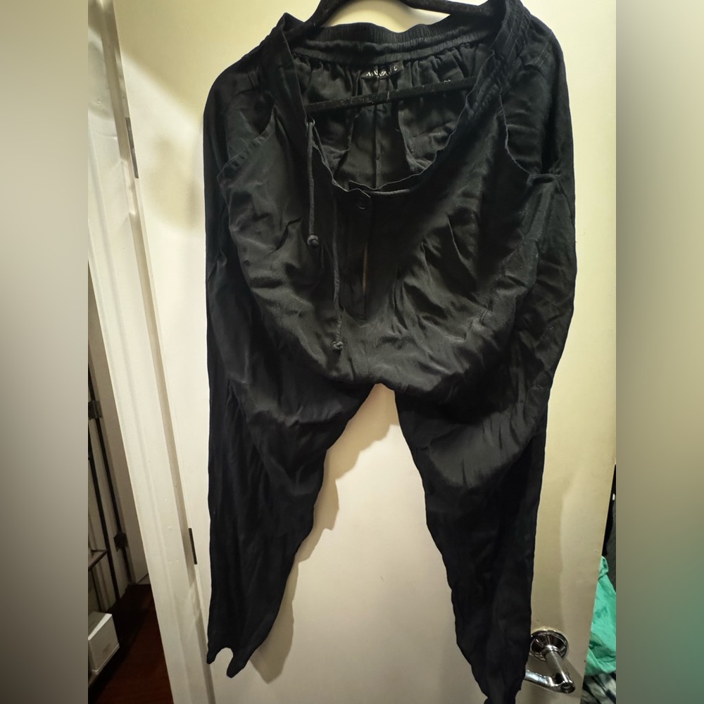 Manaola Elegant Black Dress Pants